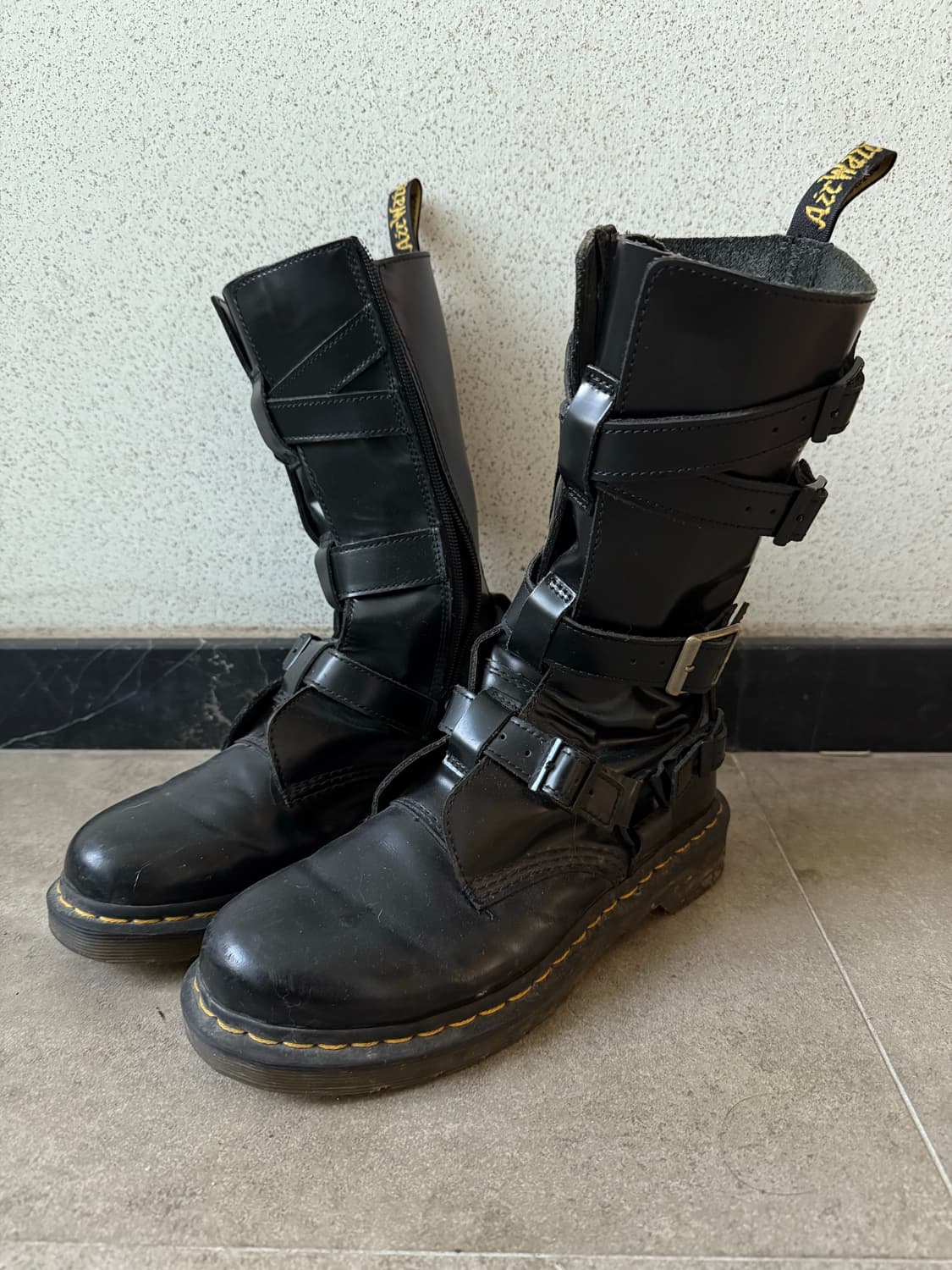 닥터마틴 240 상품이미지1