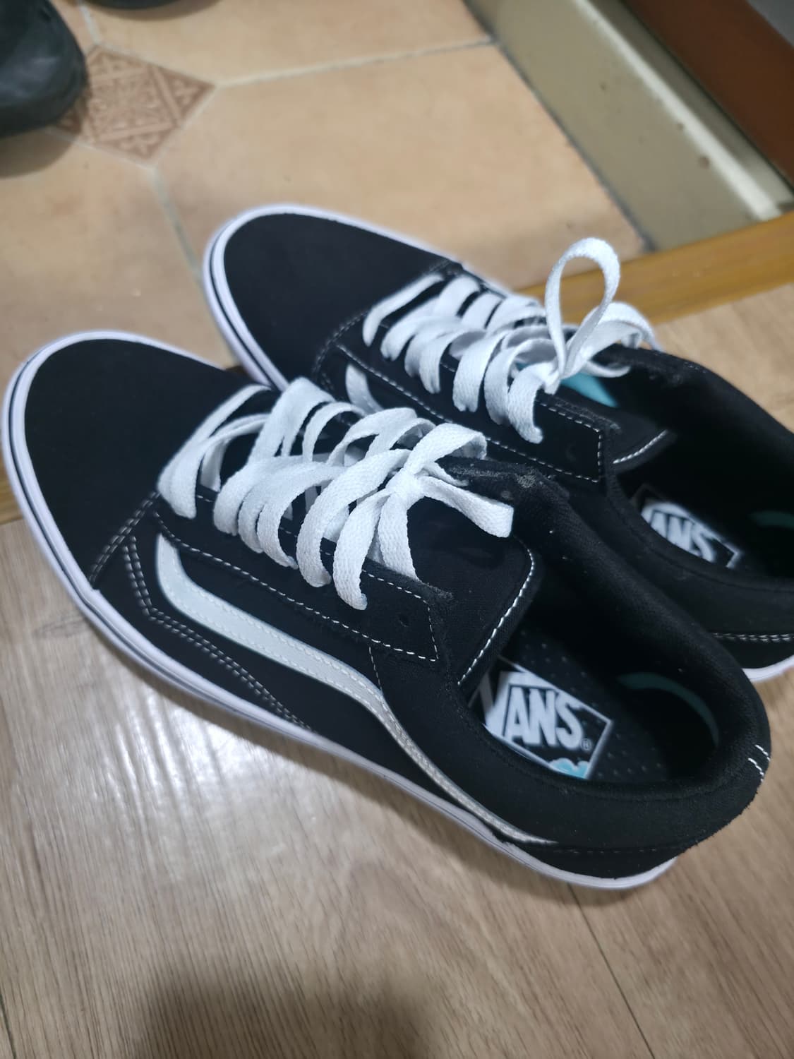 반스 올드스쿨 블랙 컴피쿠시 270 상품이미지2