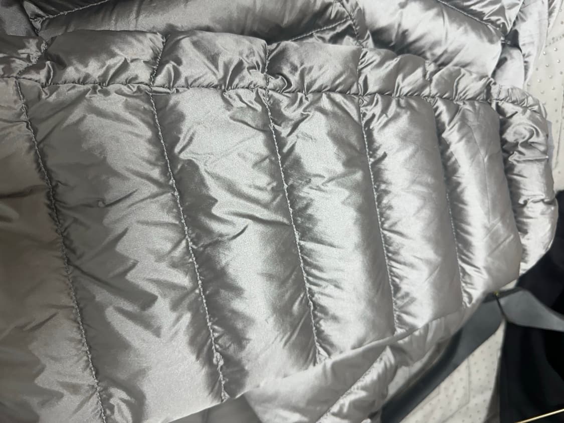 슈프림 경랑패딩 판매 상품이미지4