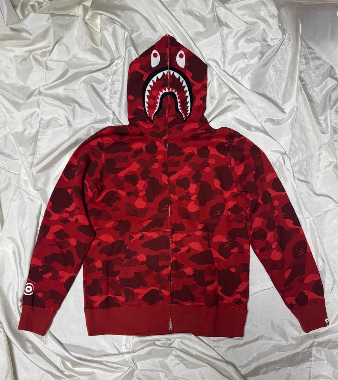 베이프 컬러 카모 샤크 풀 집업 후드 레드 상품이미지1