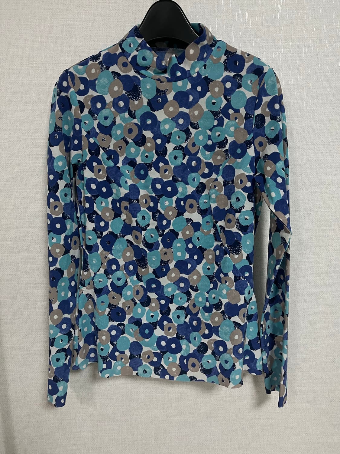 일본 빈티지 패턴 여성 폴라티 상품이미지1