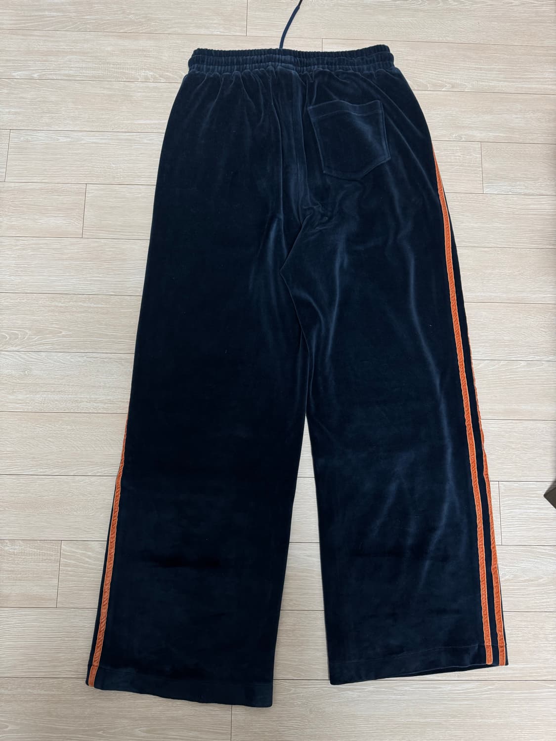 엔오르 벨벳 트랙 팬츠  상품이미지4