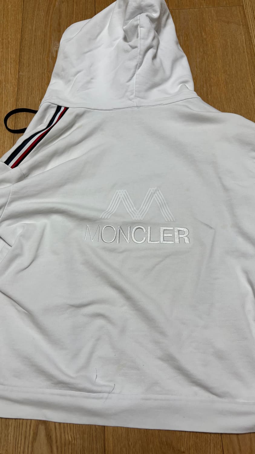 (정품) 몽클레어 화이트 삼선 후드집업 넘녀공용 상품이미지10
