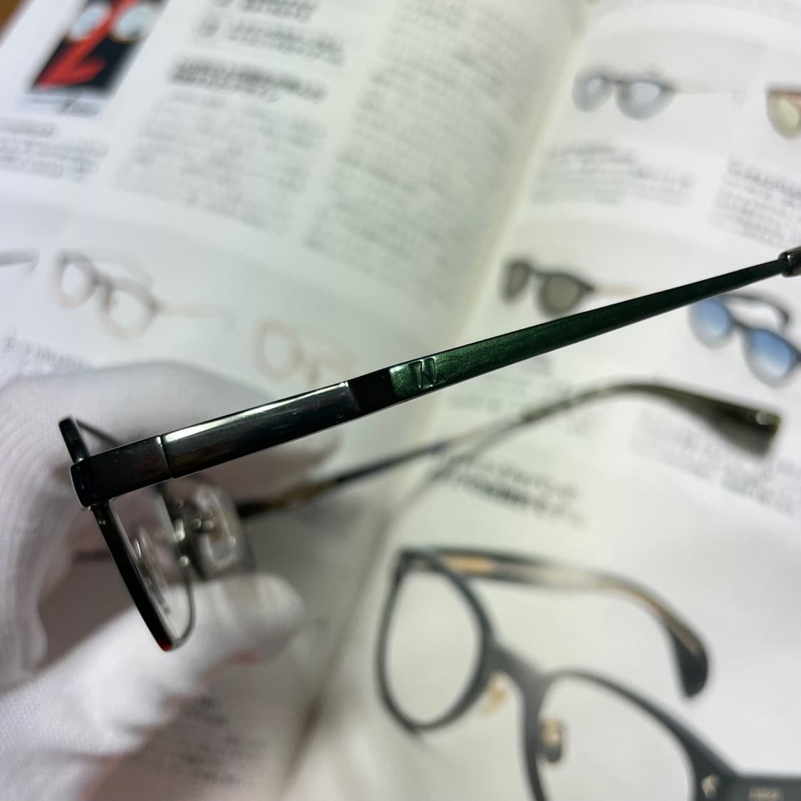 Karl Lagerfeld 칼 라거펠트 반무테 티타늄 실버 안경 상품이미지3