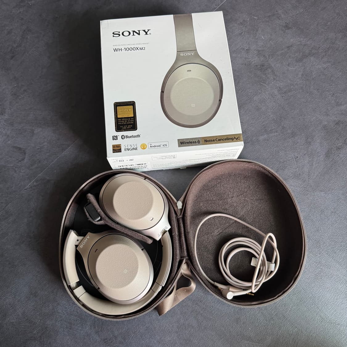 SONY 소니 WH-1000XM2 블루투스 헤드셋 노이즈캔슬링 상품이미지1