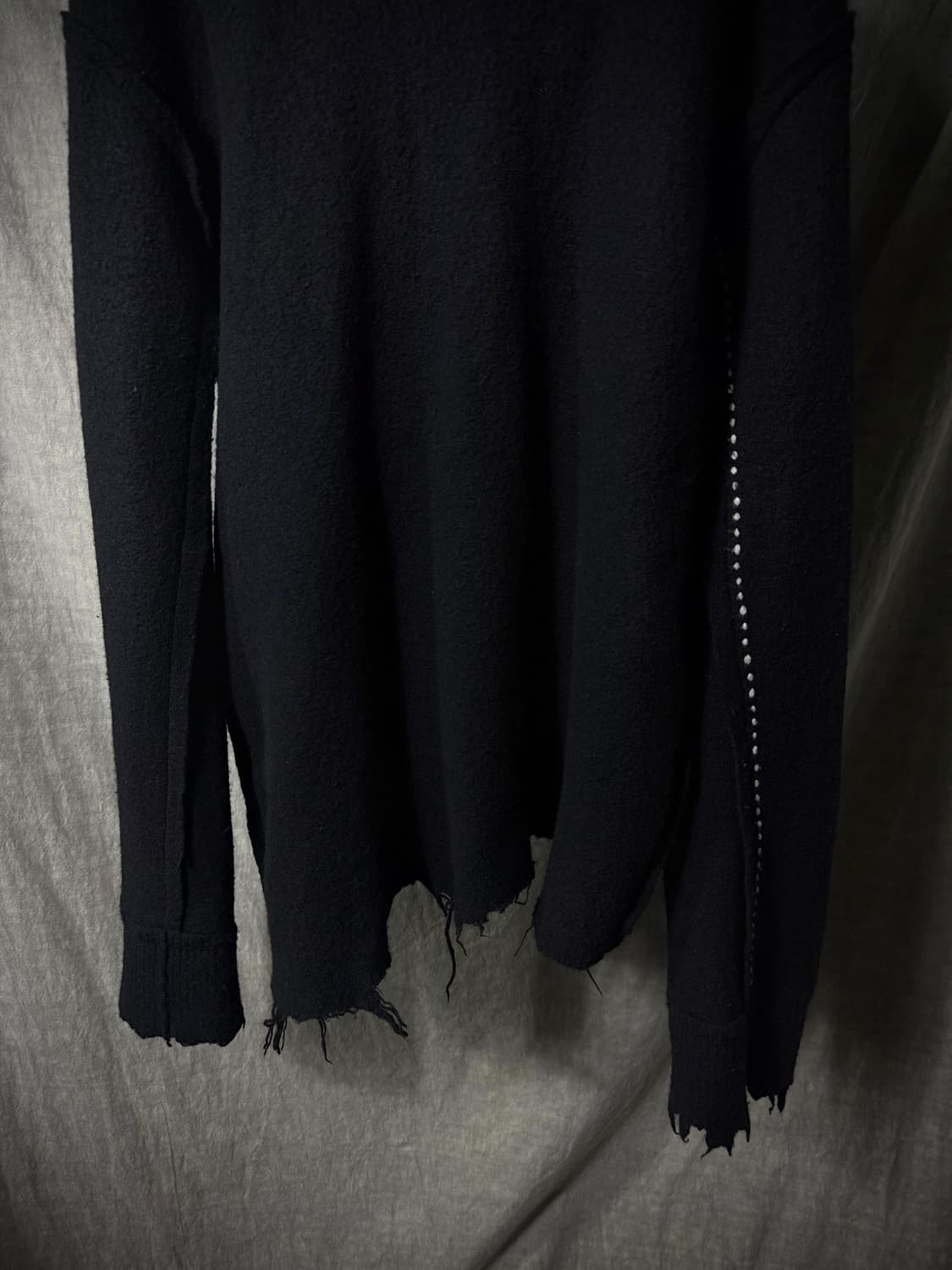 BED j.w. FORD Distressed High Neck Knit  상품이미지3
