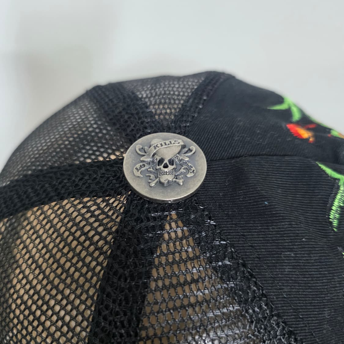 에드하디 y2k 블랙 스컬 해골 자수 볼캡 트러커 모자 상품이미지5