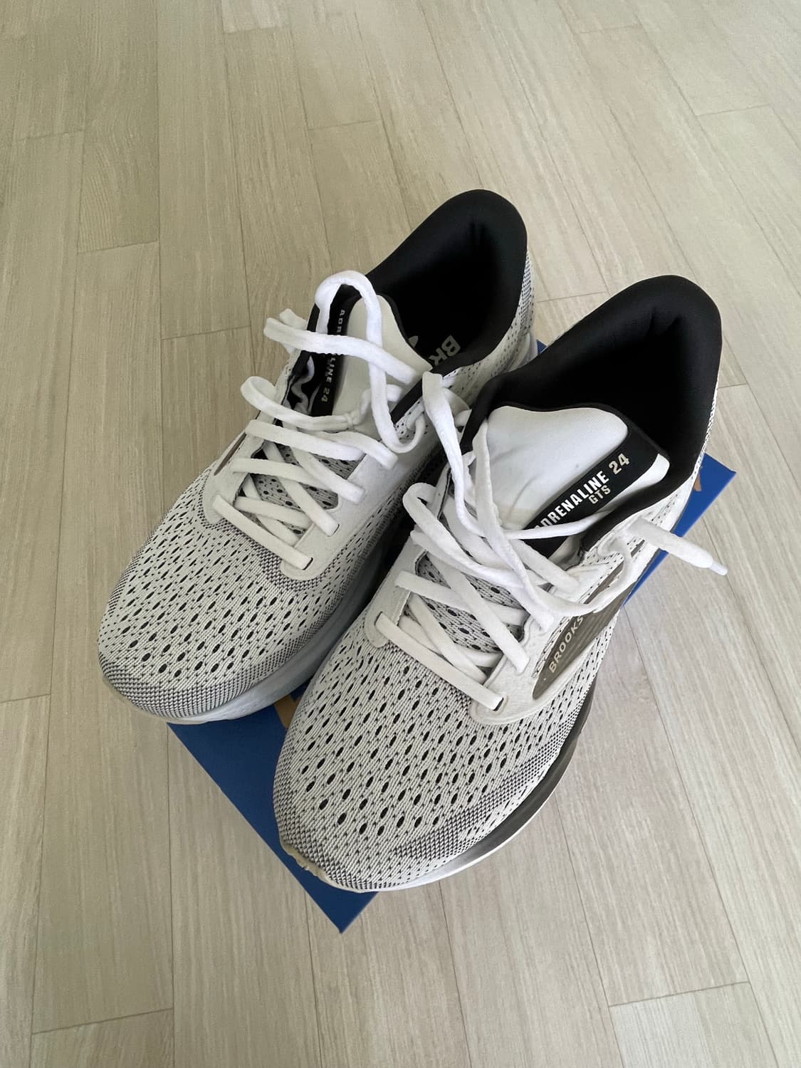 브룩스러닝 아드레날린gts24 260 상품이미지1