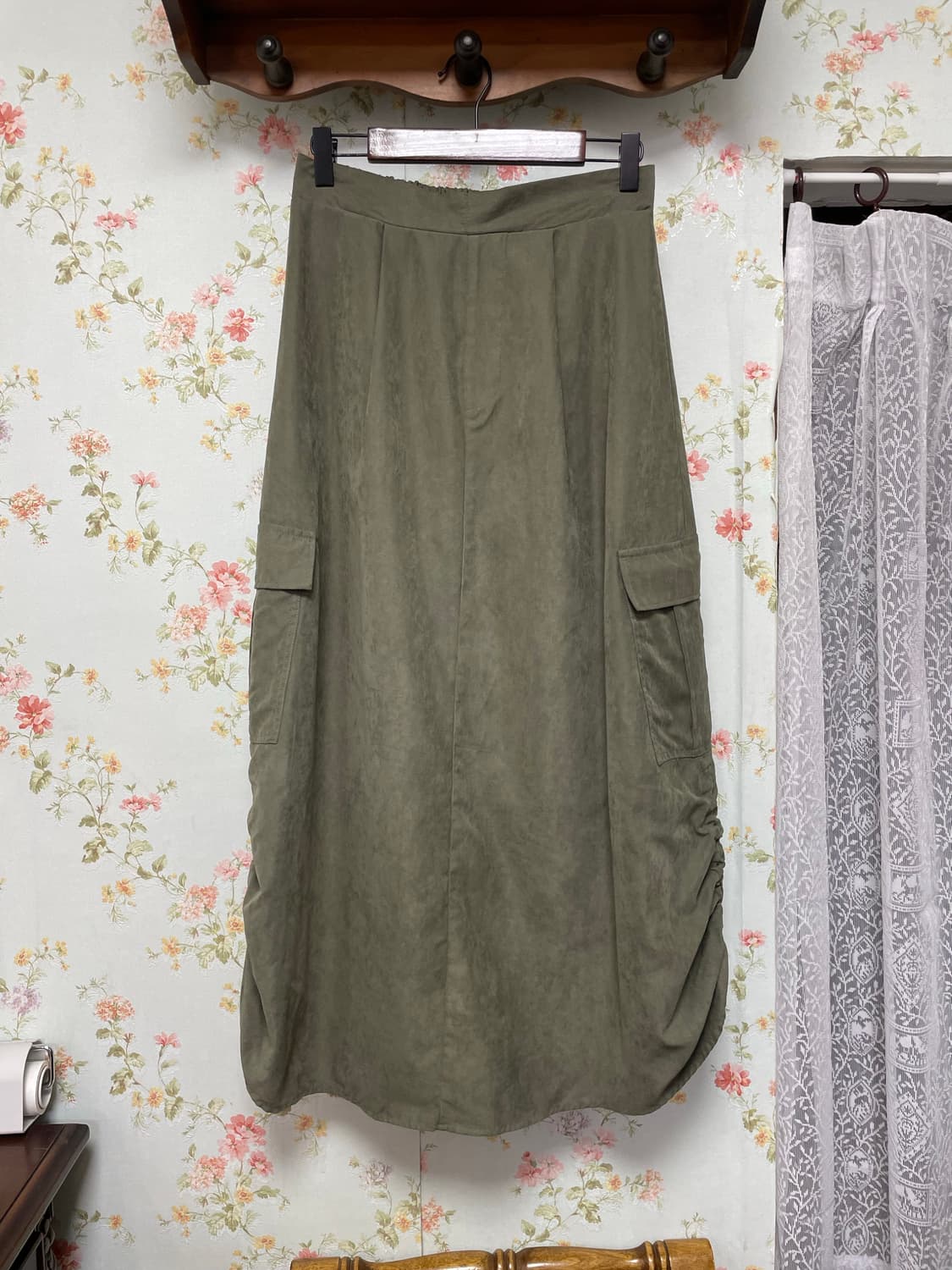 카키 카고 셔링 롱스커트 상품이미지1