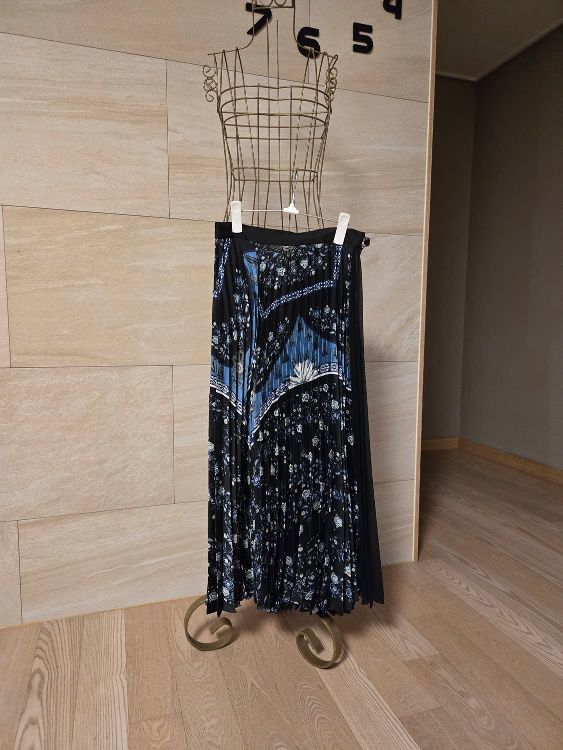 [1] sandro 산드로 플리츠 랩 롱스커트 상품이미지1