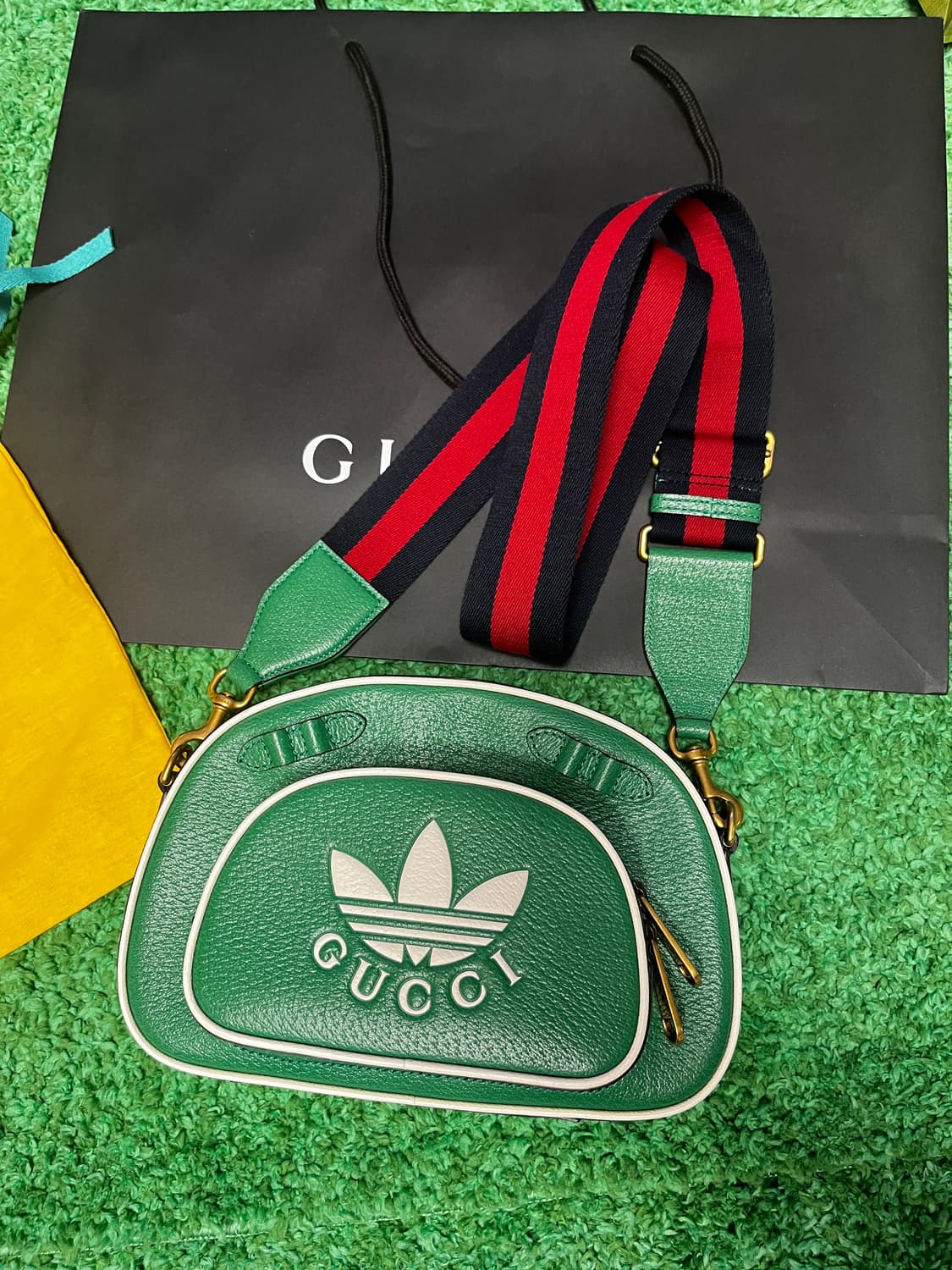 구찌 x 아디다스 콜라보 스몰 숄더백 상품이미지5