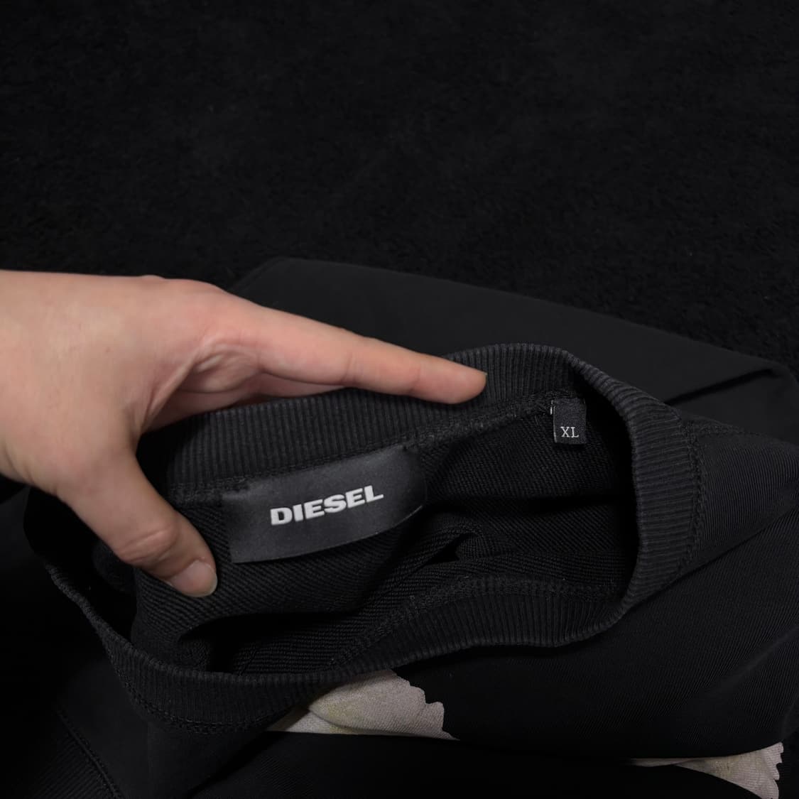 XL 디젤 X oliver hibert 블랙 맨투맨 상품이미지5