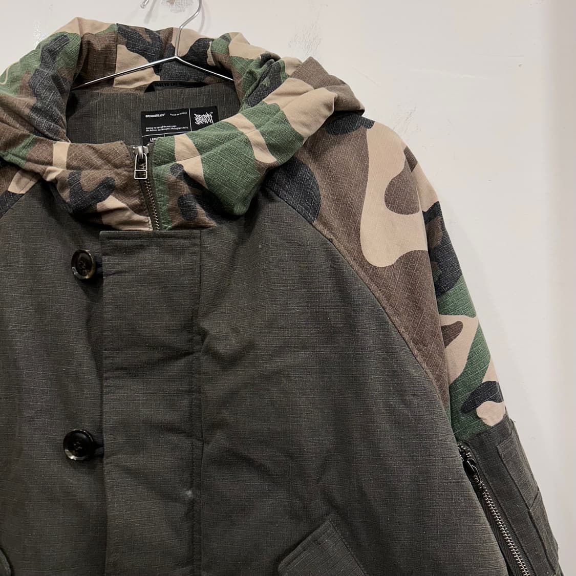 브라운브레스 N2B 래글런 카모 후드 숏 푸퍼패딩 상품이미지1