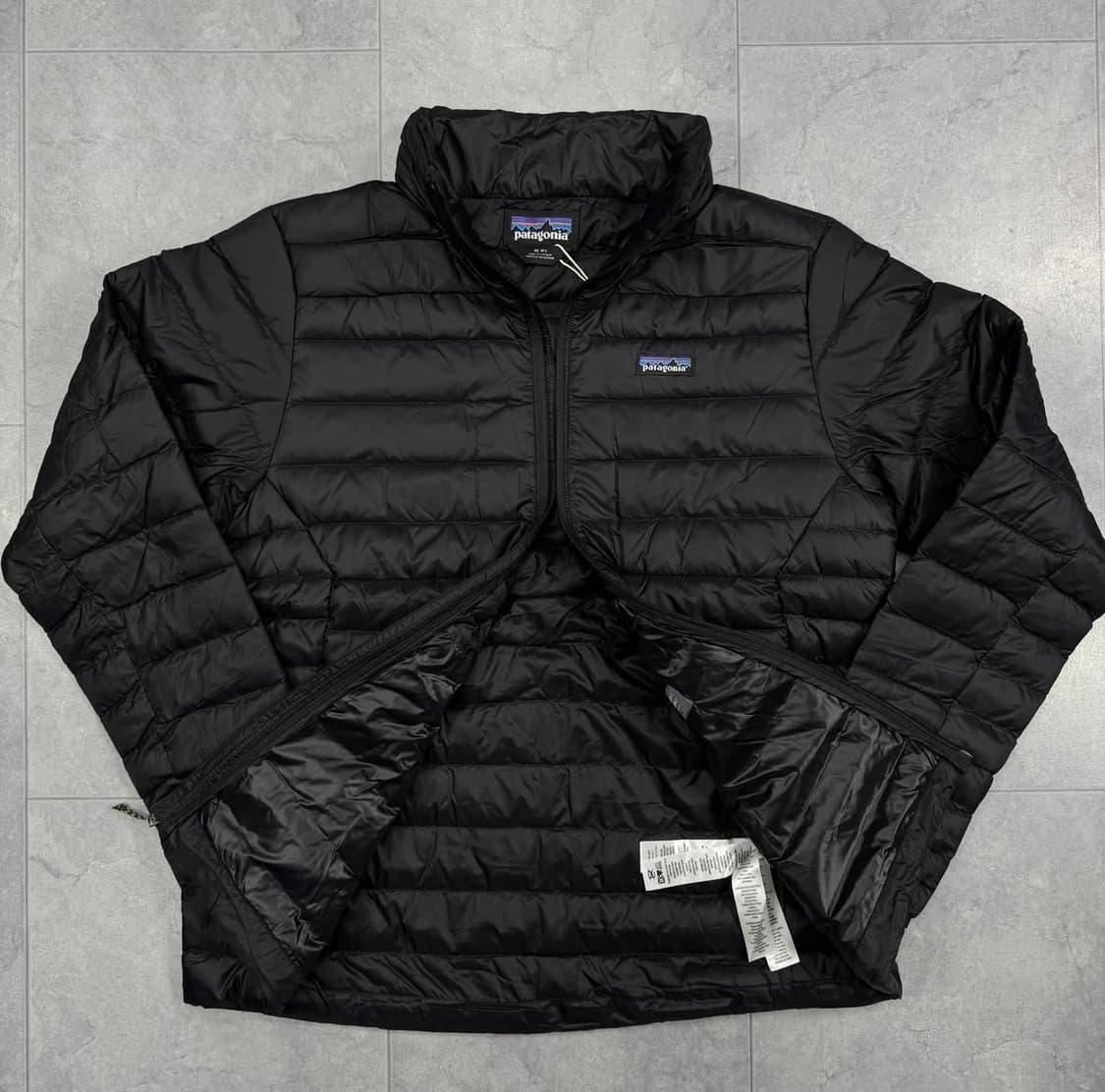 파타고니아 경량패딩 블랙 상품이미지2