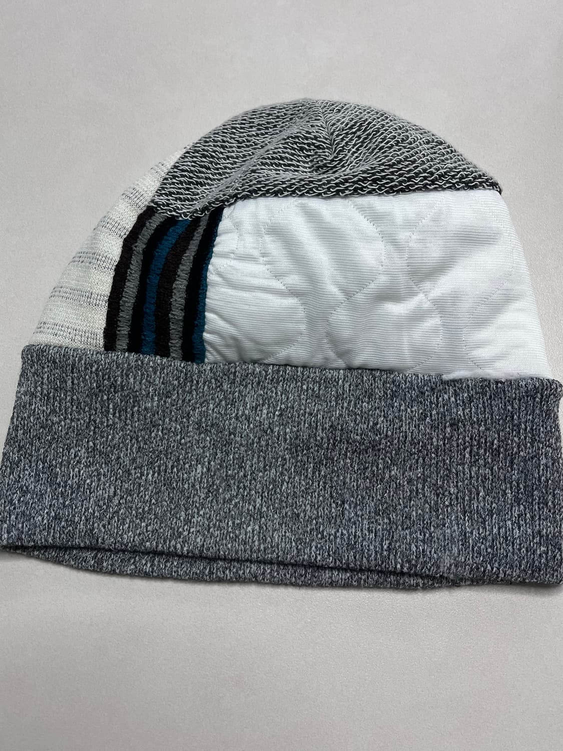 COYSEIO 코이세이오 패치워크 비니 그레이 상품이미지5