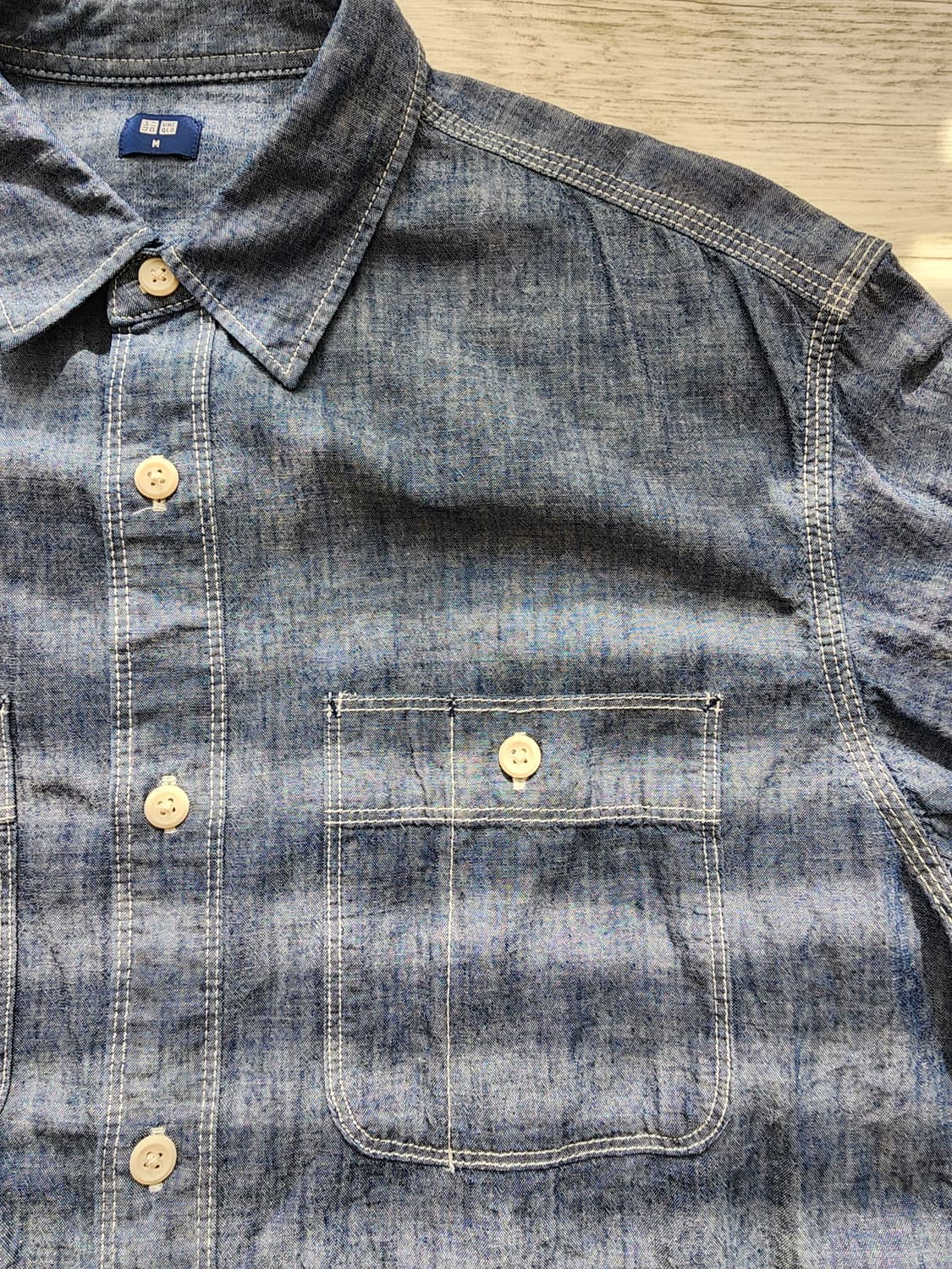 유니클로 샴브레이 셔츠 M(100~105)사이즈 팜. 남방 데님 중청 상품이미지4