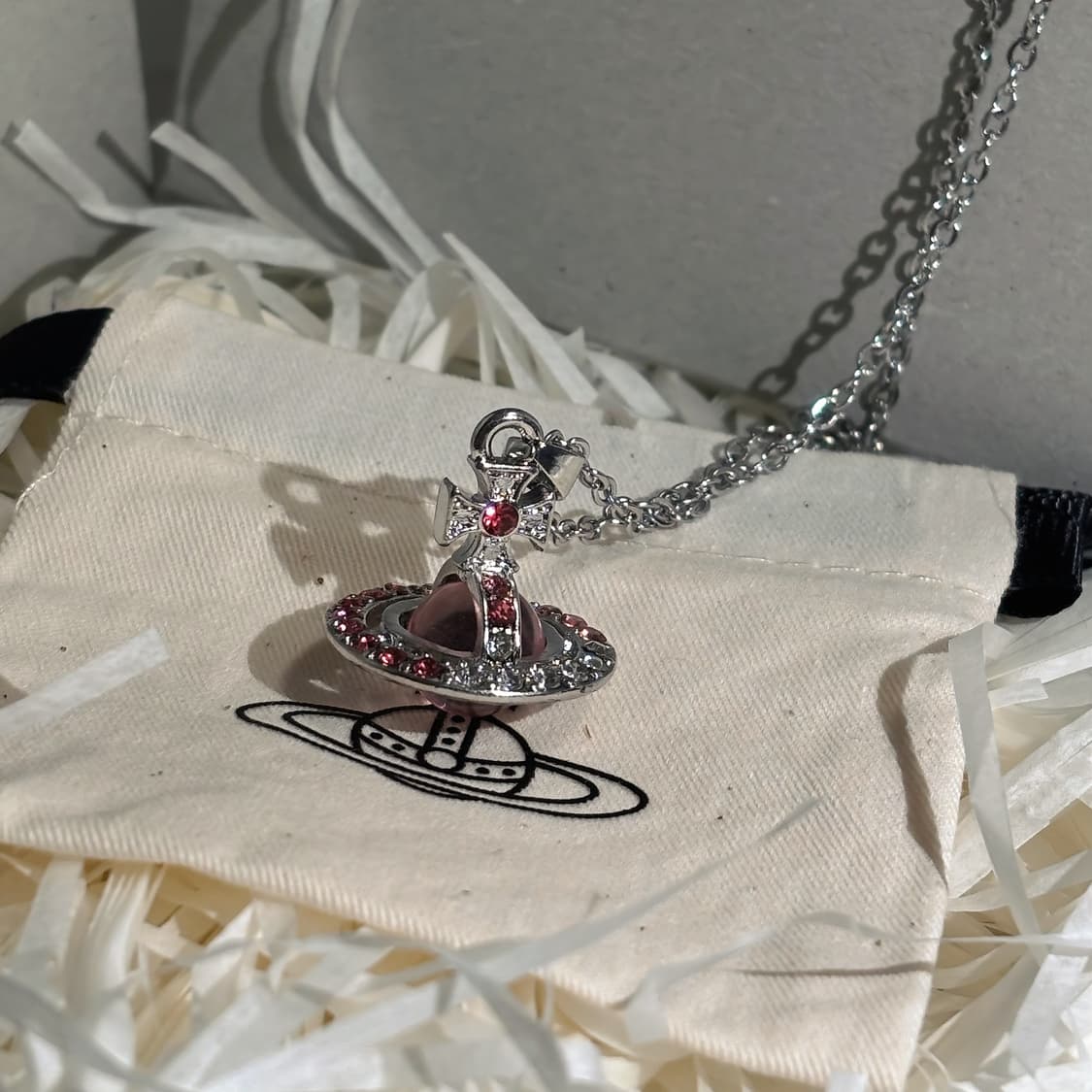 풀박스) 비비안웨스트우드 핑크 오알비 펜던트 목걸이 상품이미지2