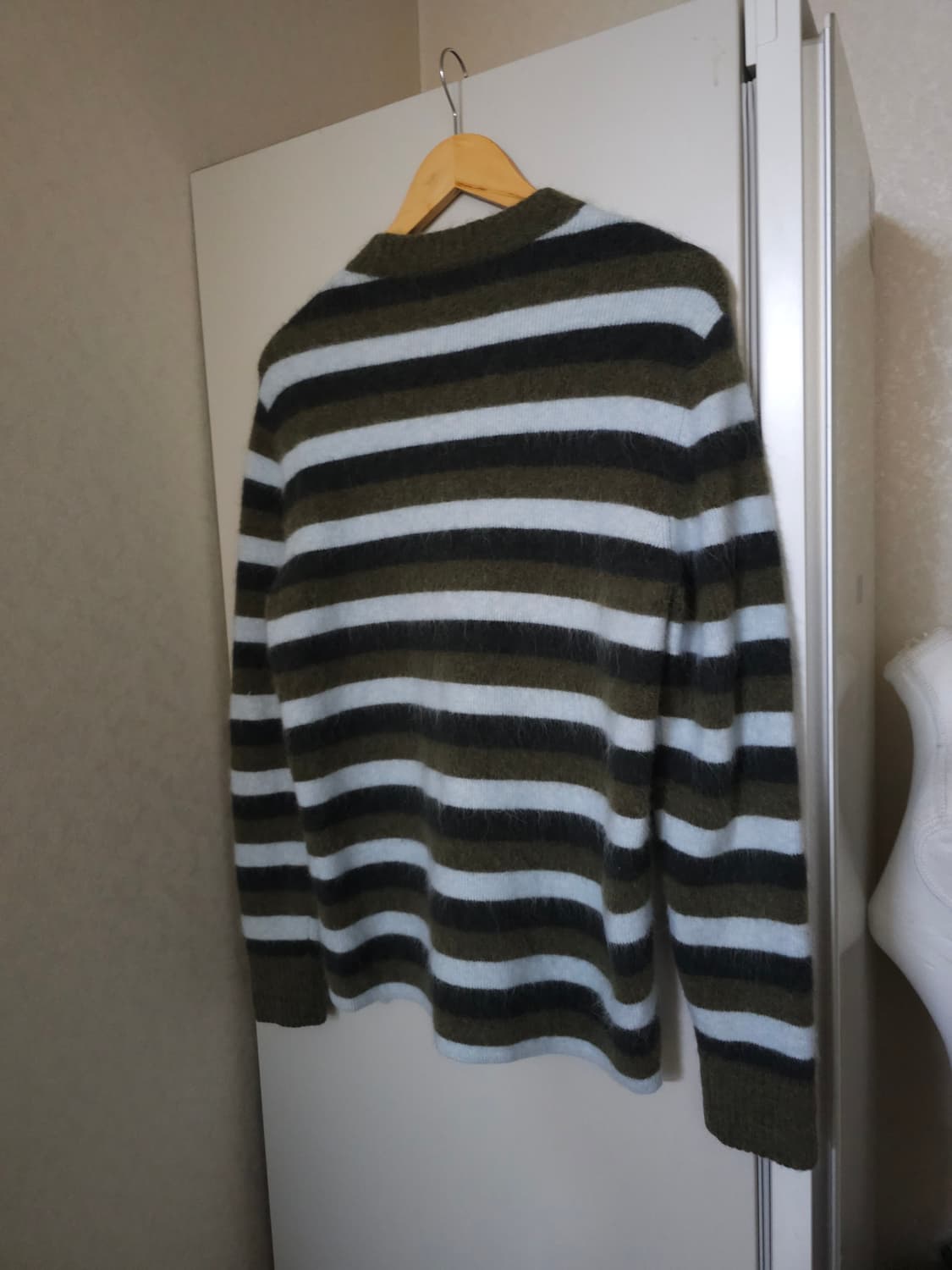 COS 스트라이프 양모 니트 스웨터 상품이미지5