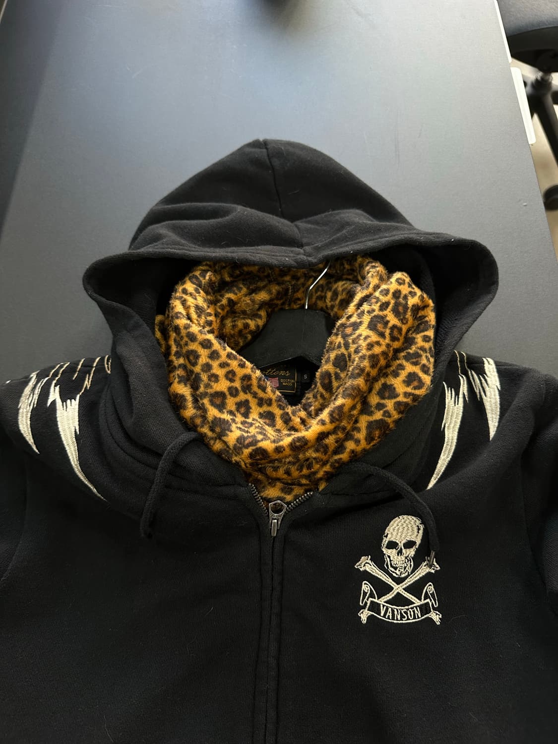 벤슨 넥핸드워머 레오파드 스컬윙 후드집업 상품이미지7