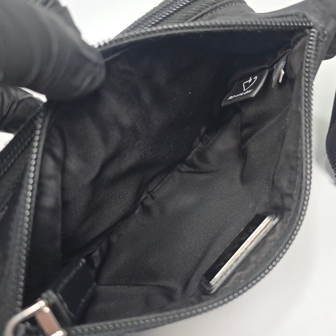 프라다 리나일론 사피아노 가죽 숄더백 상품이미지7