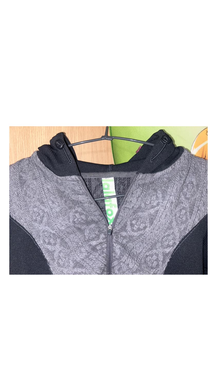 라라폭스 레이스 후드티 상품이미지2