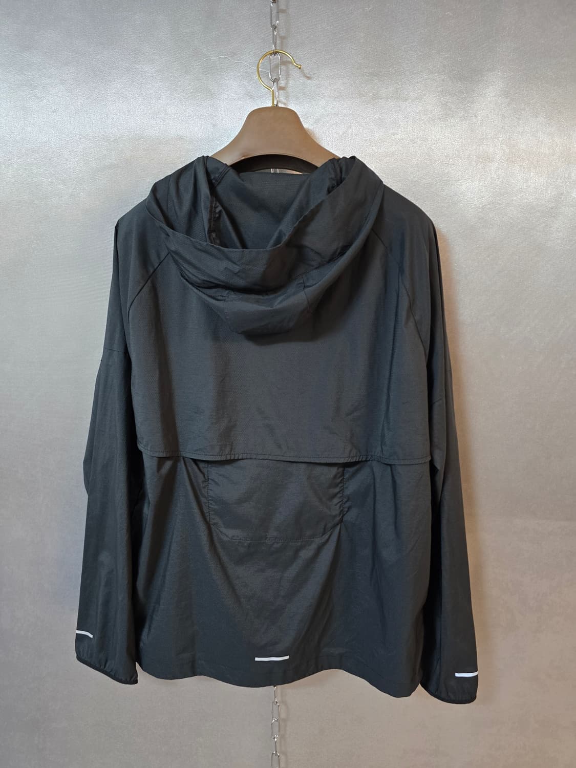 나이키 블랙 바람막이 후드집업 상품이미지3