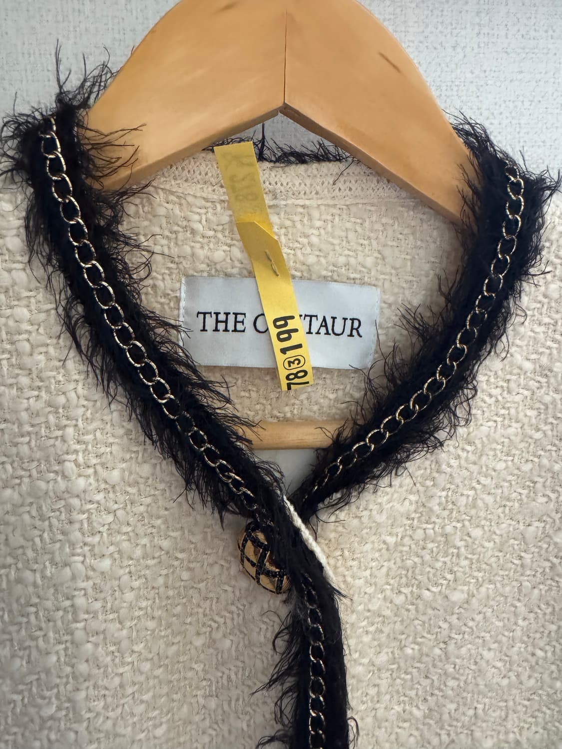 더센토르 오버사이즈 트위드 퀄팅 자켓 하트 금장 단추 아이보리 상품이미지4