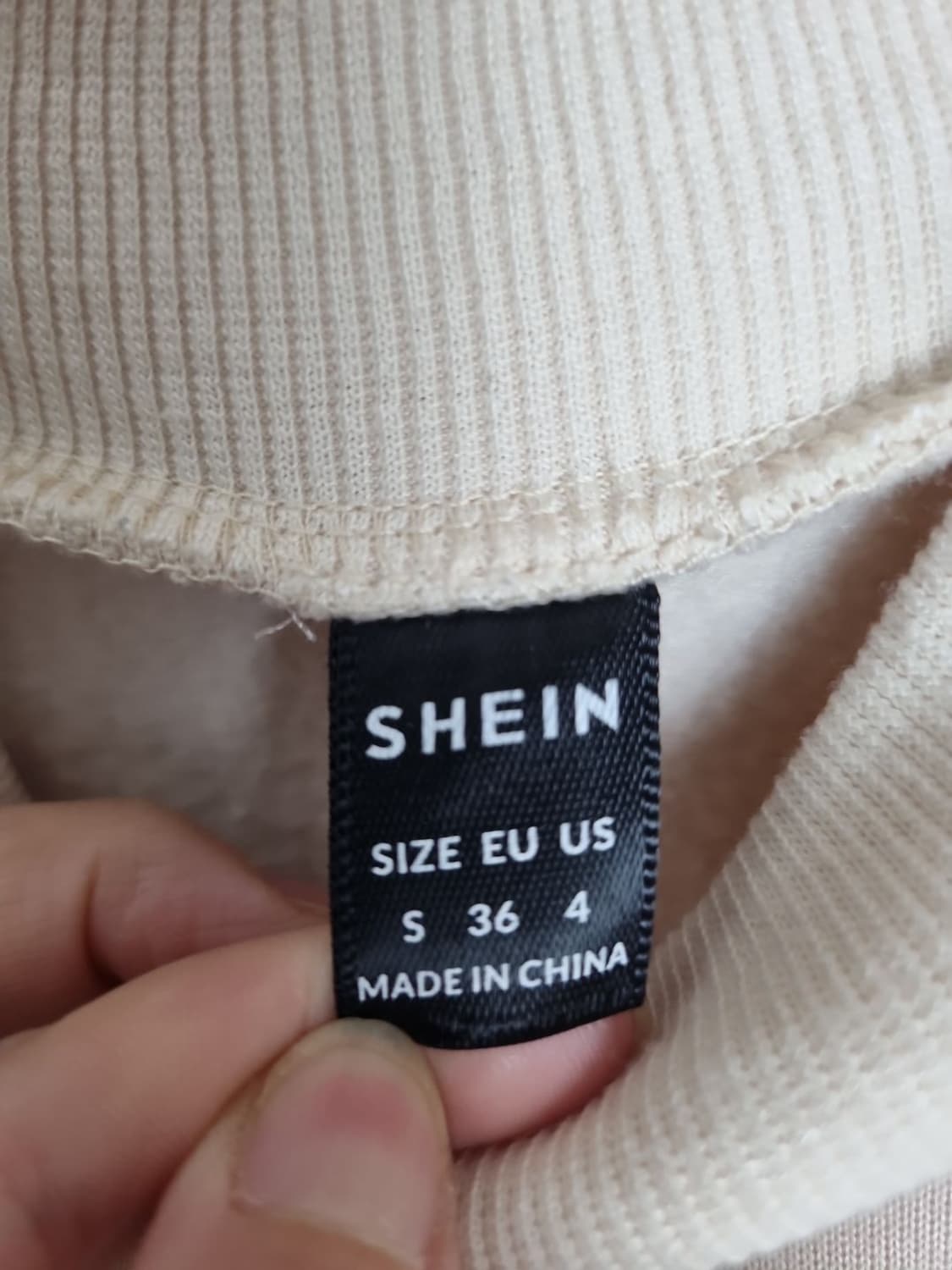 SHEIN 크림 크롭 맨투맨  상품이미지3