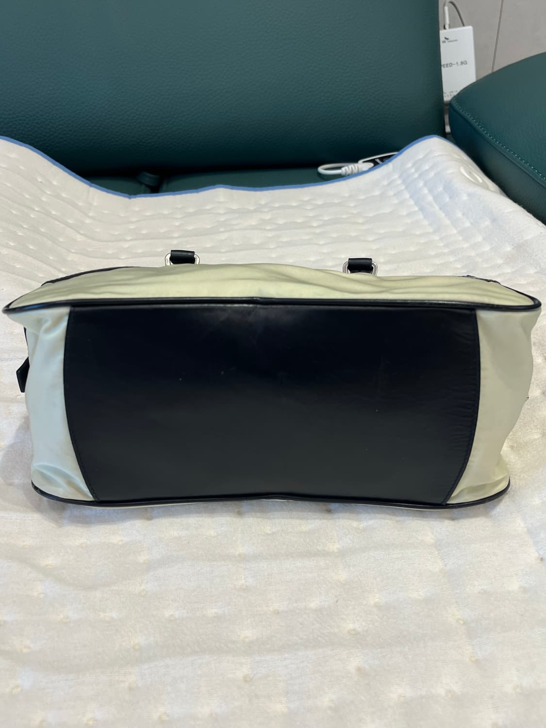 프라다 볼링백 상품이미지6