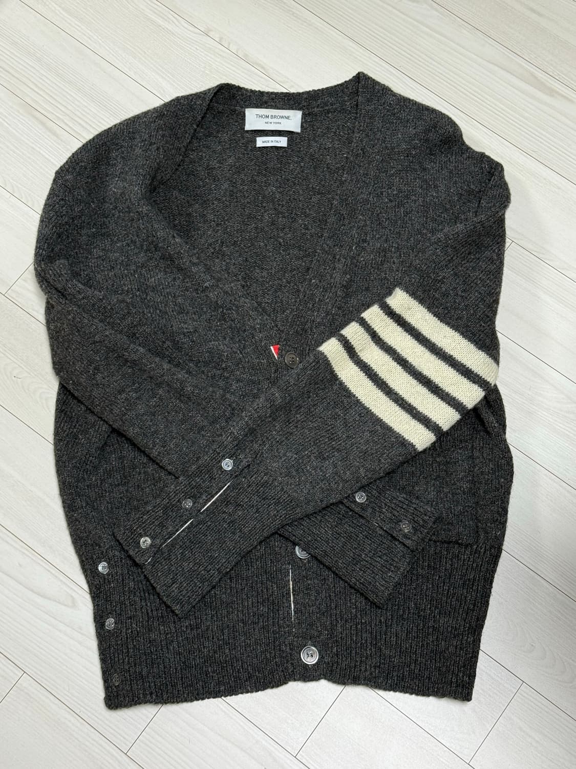 톰브라운 울 가디건 상품이미지1