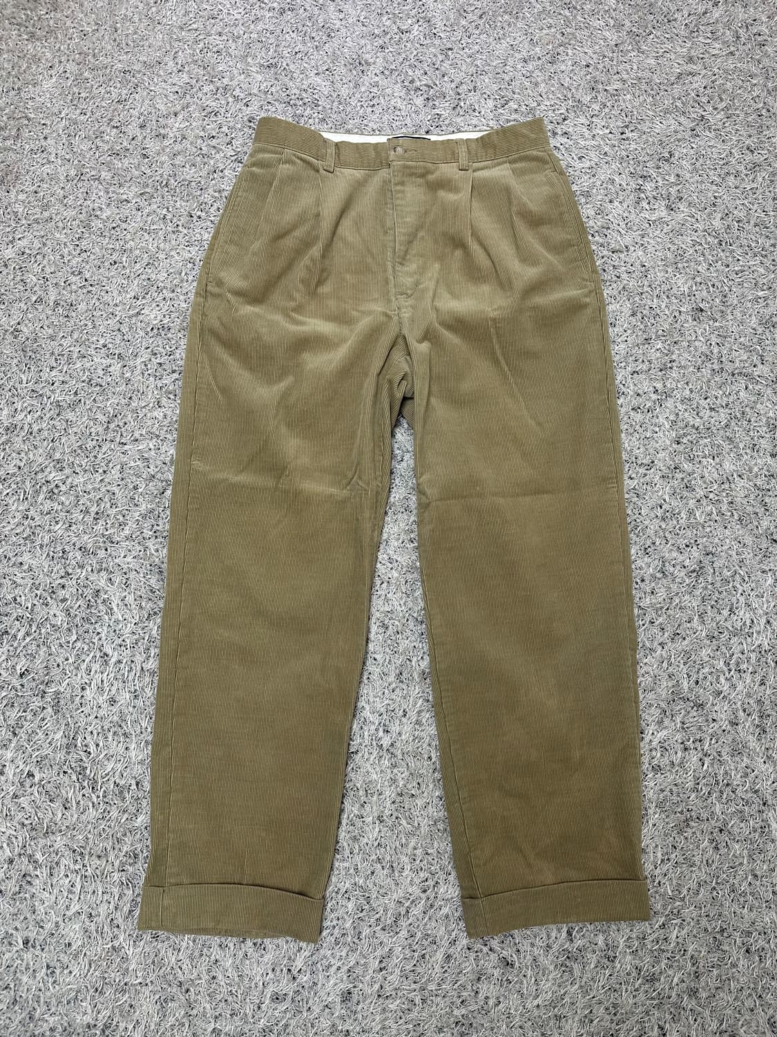 폴로 랄프로렌 베이지 투턱 코듀로이 팬츠 상품이미지1