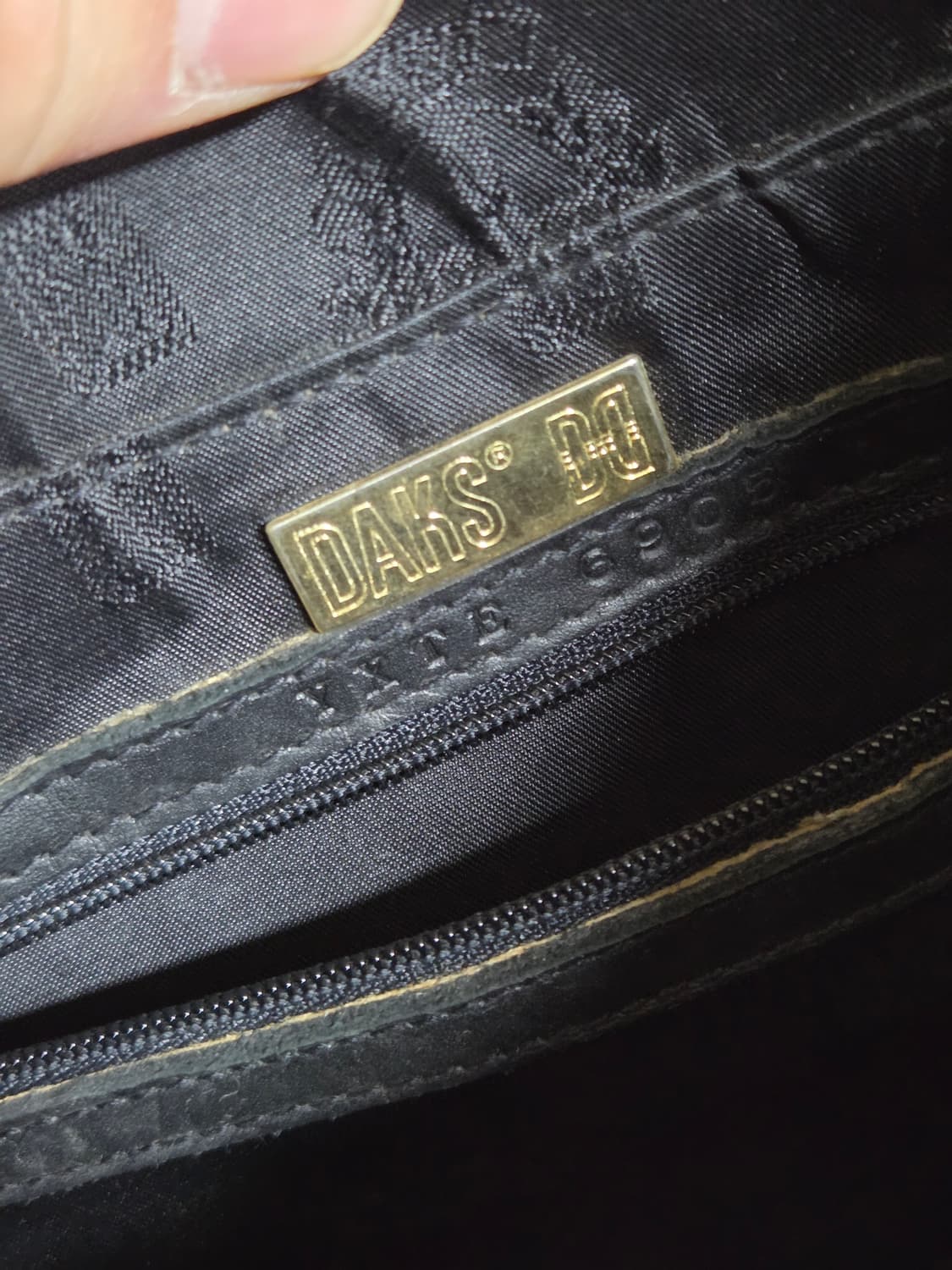 닥스 체크 숄더백  상품이미지4