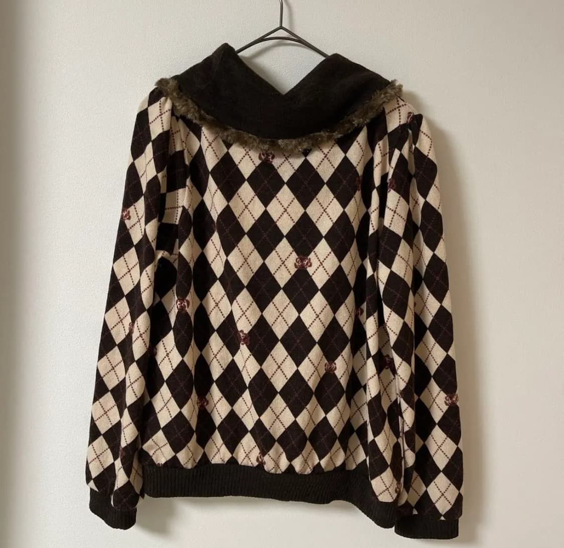 엑시즈팜 대대장 딸기초코체크 니트 라떼갸루 상품이미지3