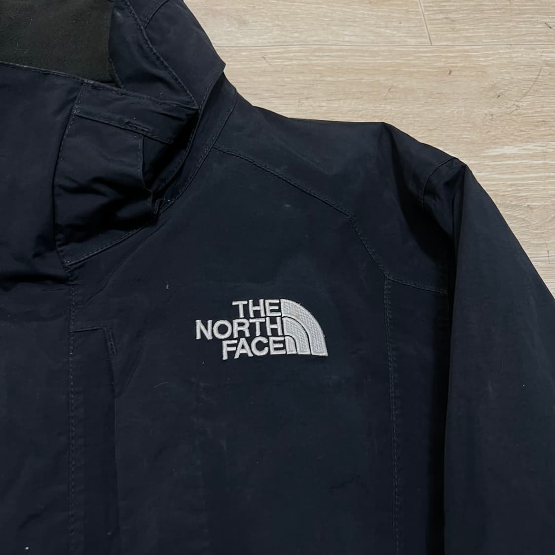 노스페이스 하이벤트 로고 바람막이 자켓 [블랙] S/90 상품이미지4