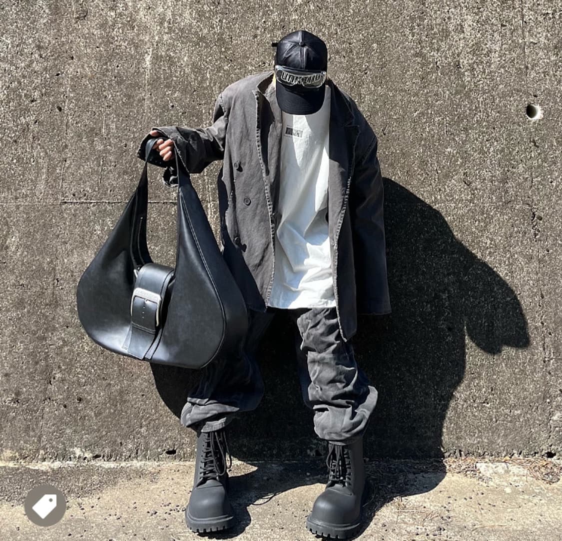 Project G/R Mega Buckle Hobo Bag Black 상품이미지3