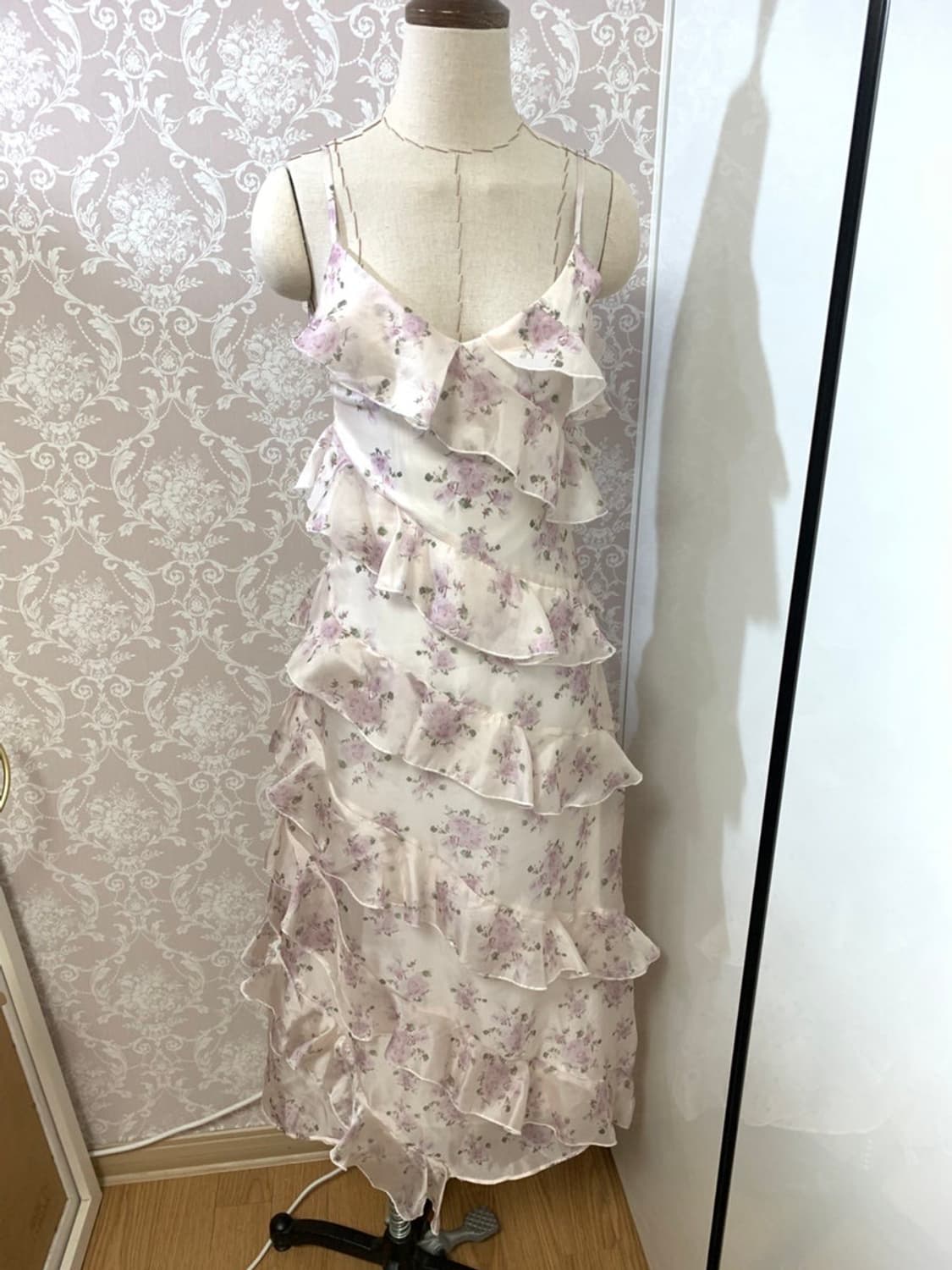 S사이즈) 신스덴 루시 플로랄 프릴 스카프 드레스 휴양지여름나시롱원피스 상품이미지7