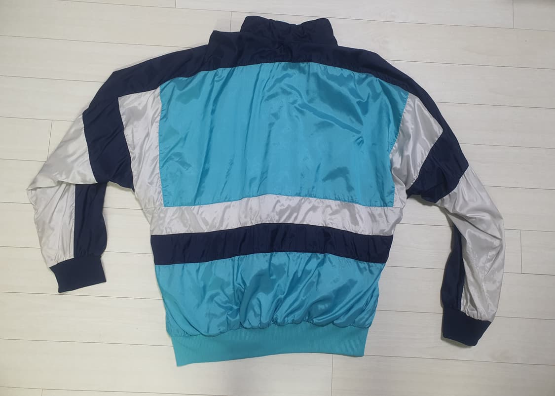 아디다스 올드스쿨 빈티지 바람막이  자켓 상품이미지3