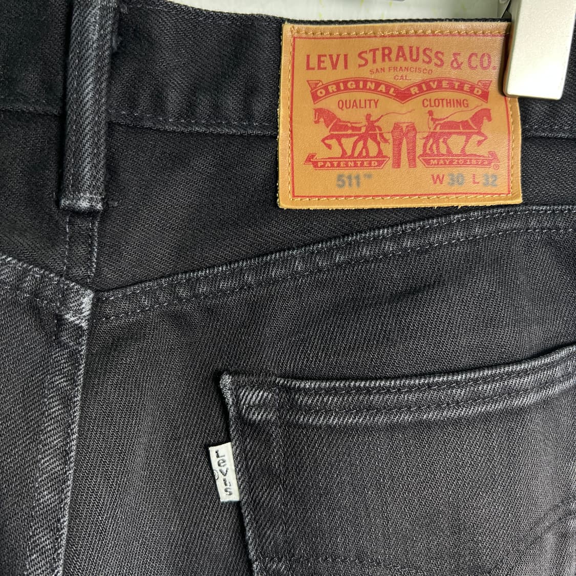 Levis 리바이스 511 화이트탭 슬림핏 블랙 데님 팬츠 30 상품이미지6