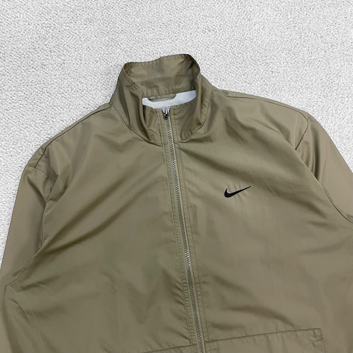 나이키 00s 스우시 로고 바람막이 자켓 베이지 상품이미지2