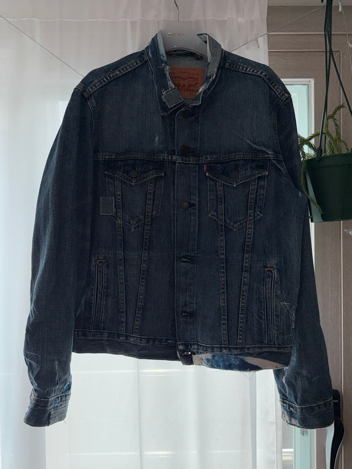 리바이스 빈티지 데미지 워싱 트러커 상품이미지1