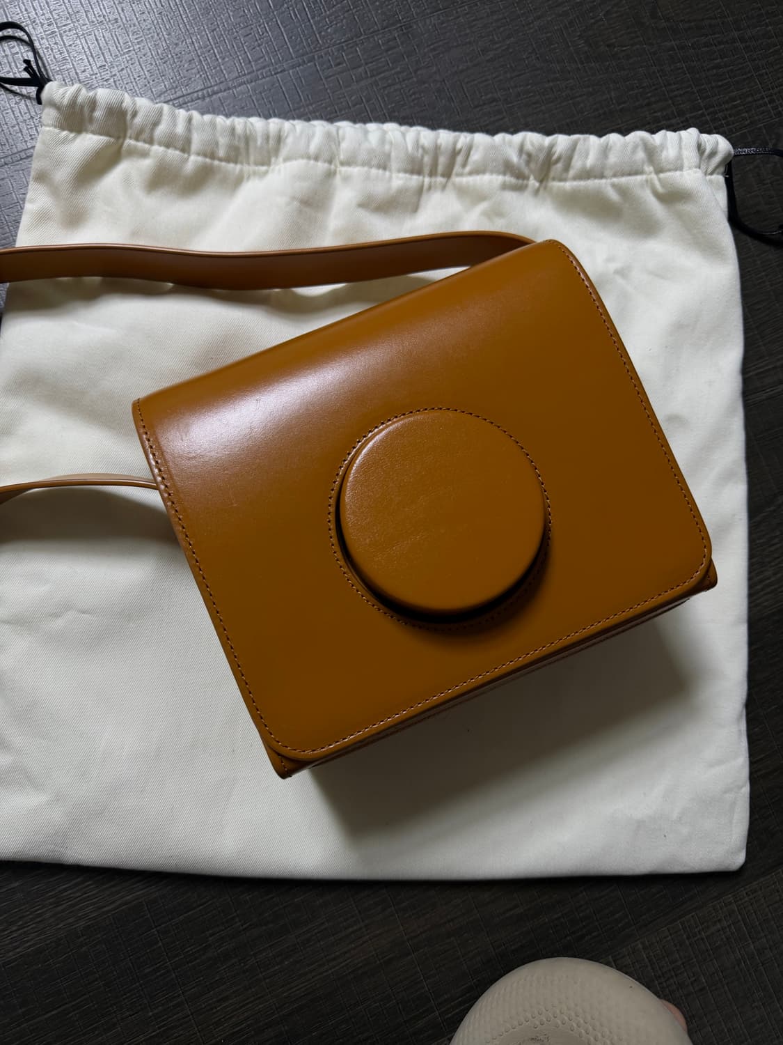 르메르 카메라백 라지 어텀오렌지 상품이미지3