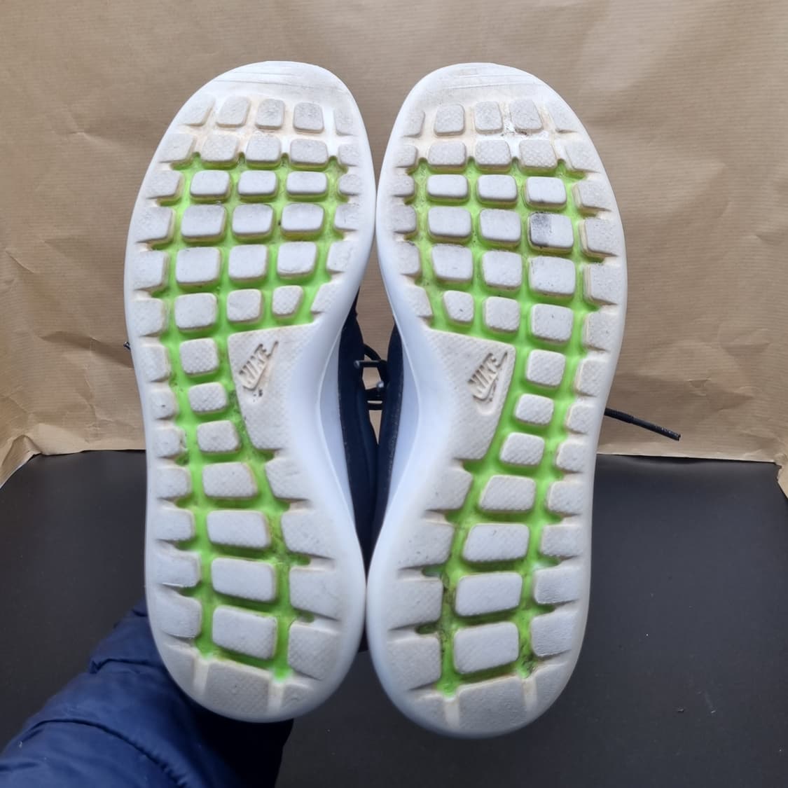 나이키 로쉬투 여성런닝화235  상품이미지3