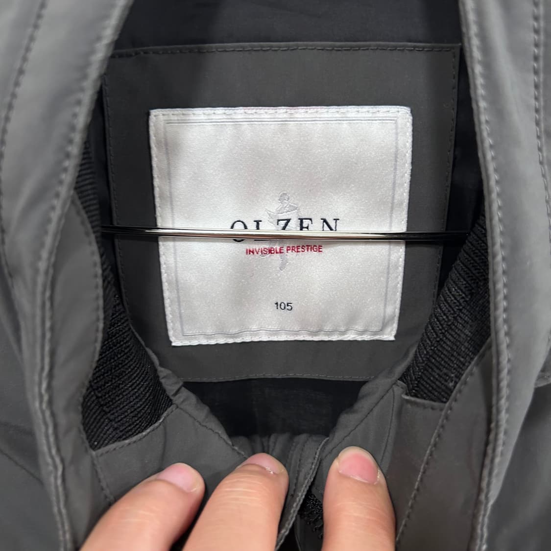 올젠 글로시 후드내장 나일론 바람막이 자켓 상품이미지3