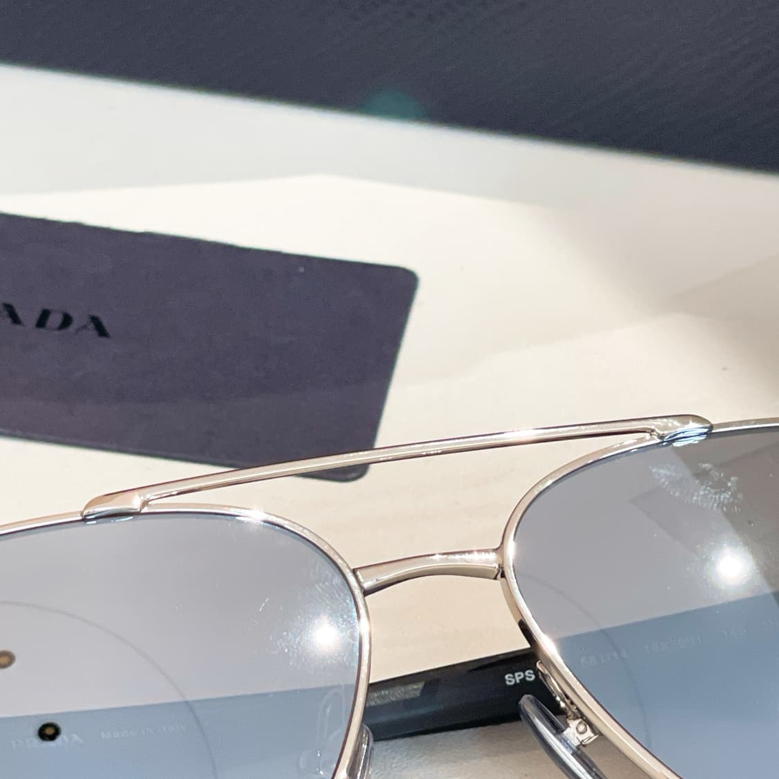 프라다 심볼 선글라스 슬레이트 그레이 렌즈 SPS A52 상품이미지4