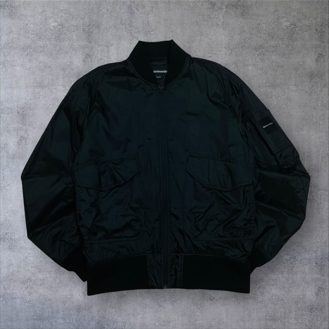 디스이즈네버댓 스펠아웃 블랙 봄버 자켓 상품이미지2