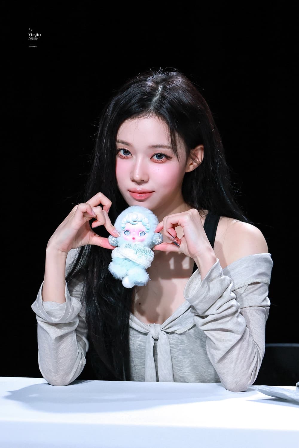 오운서 마리나무드 소프트 오프숄더 티셔츠 베이지 리본스트랩투웨이매듭브이넥 상품이미지1