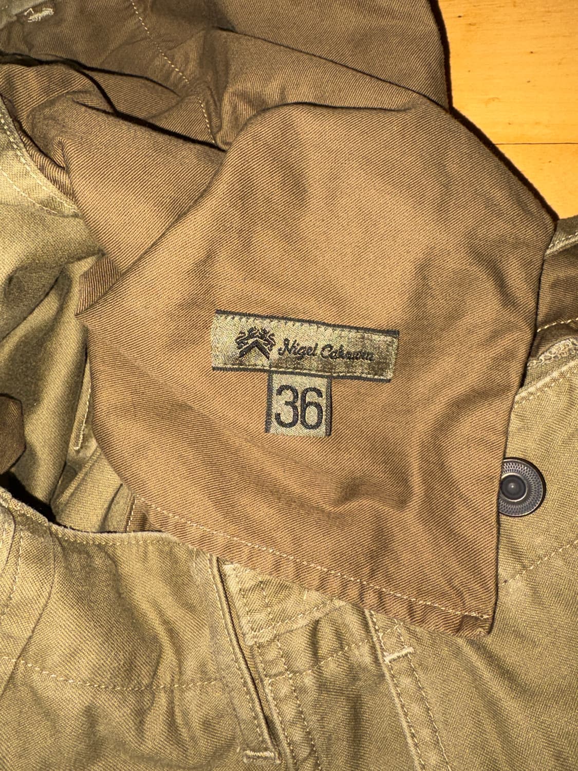 나이젤카본 아미카고 카키컬러 상품이미지3