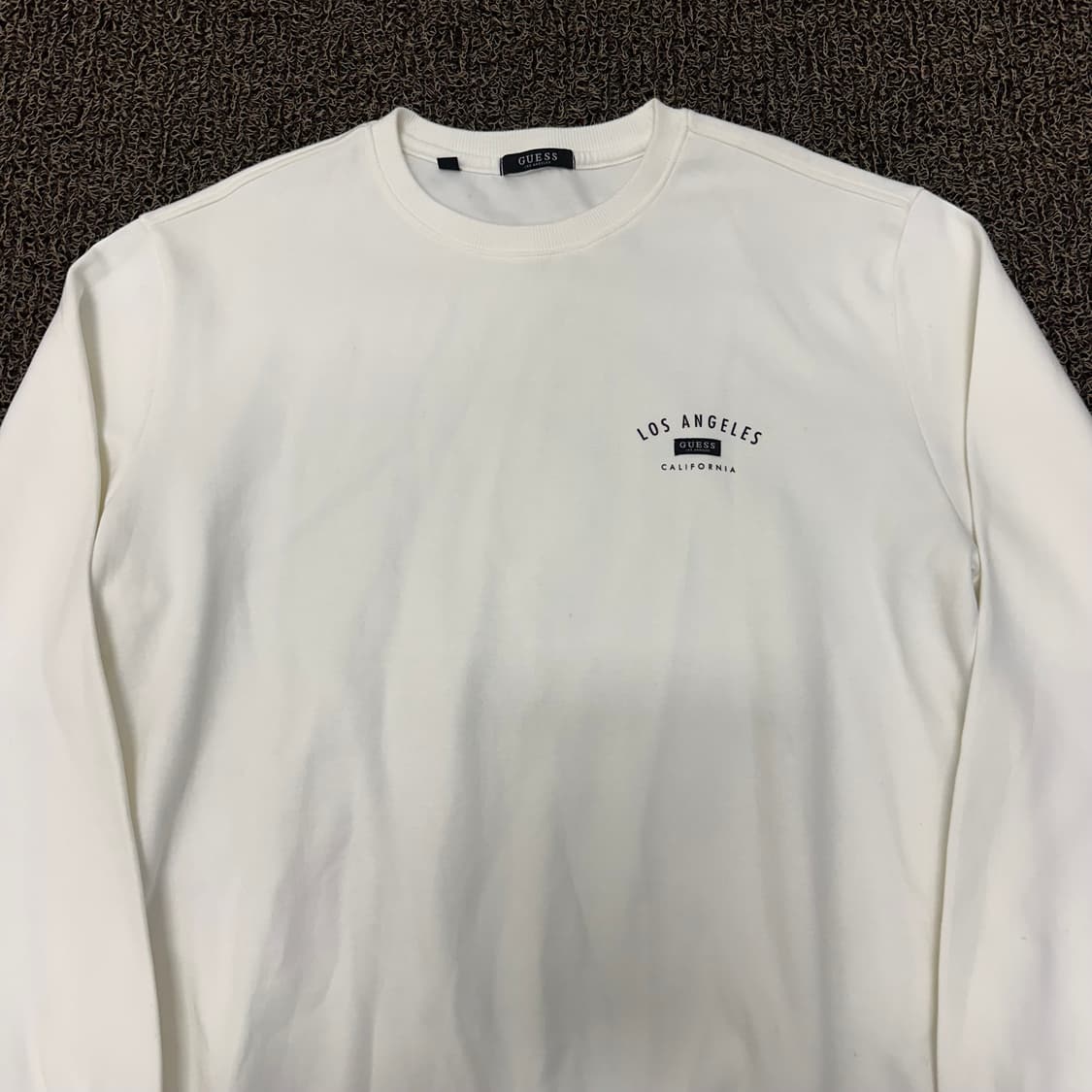 GUESS 게스 맨투맨 화이트 105(XL) 상품이미지2