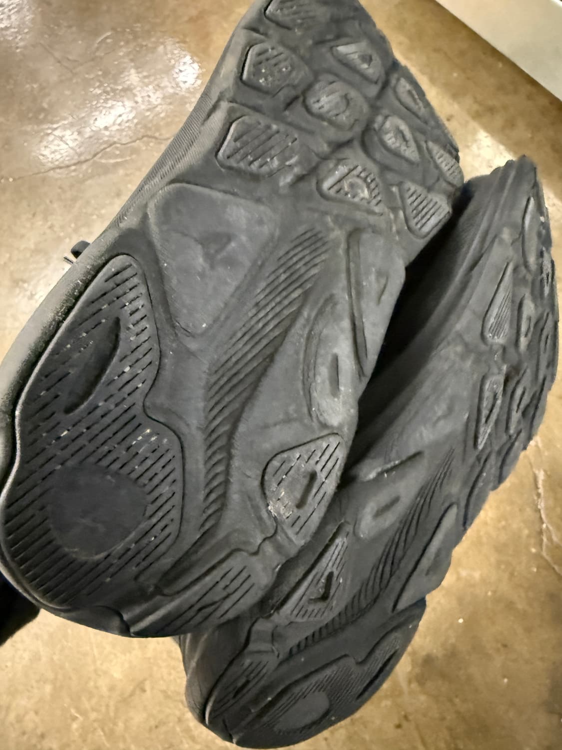 호카 클리프톤 9 블랙 245mm 상품이미지4