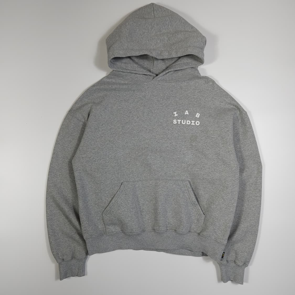 아이앱스튜디오 그레이 후드티  상품이미지1